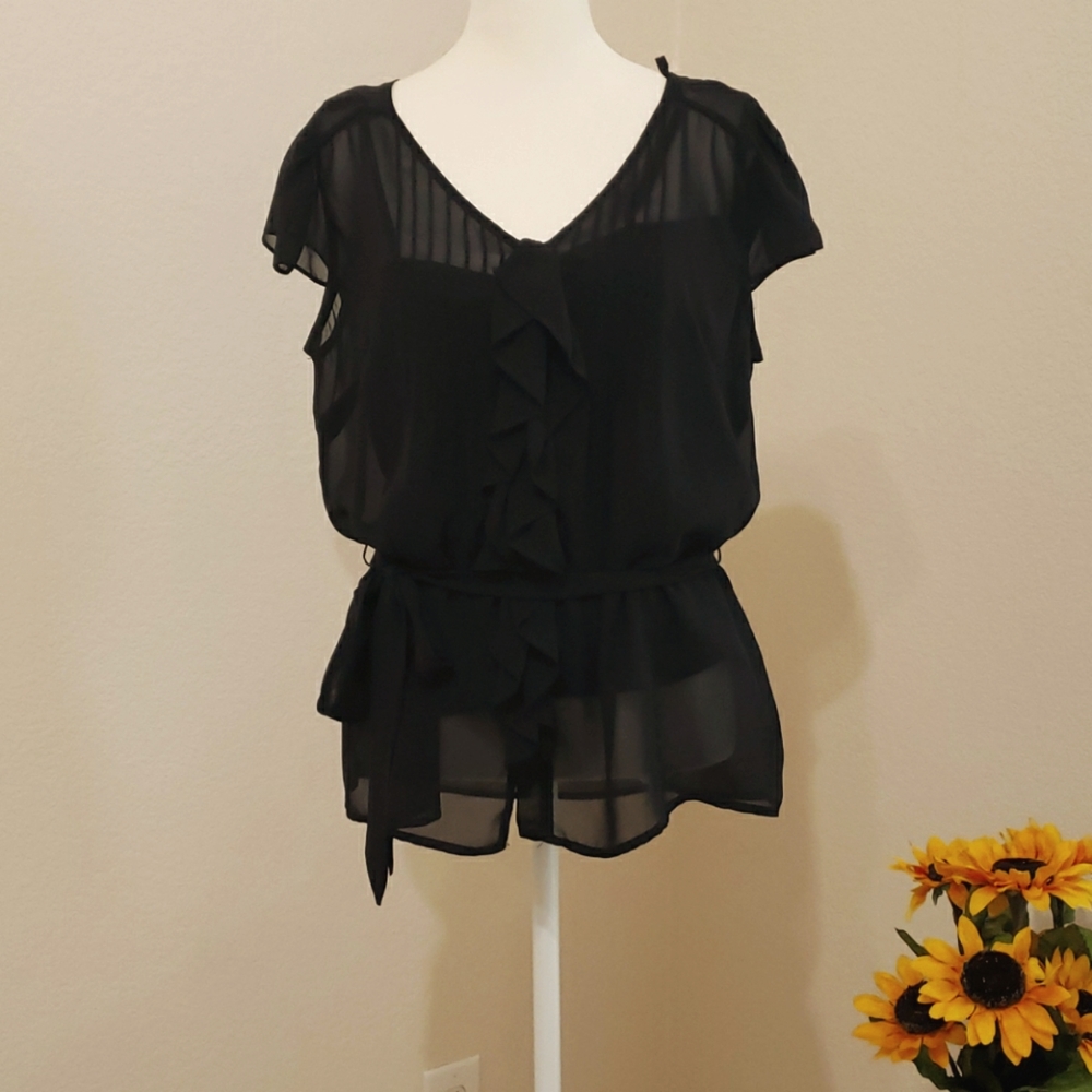 Worthington  front ruffled dress shirt Large